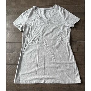 Amazon Essentials Women's Gray Short Sleeve‎ V Neck Tee Size Small
